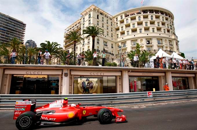 Kimi Raikkonen s Ferrari při tréninku na Velkou cenu Monaka. | Foto: Václav Rojík