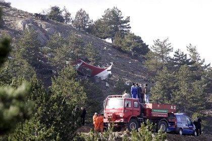 Pátrání bylo ukončeno. Nastupují uklidové čety. | Foto: Reuters