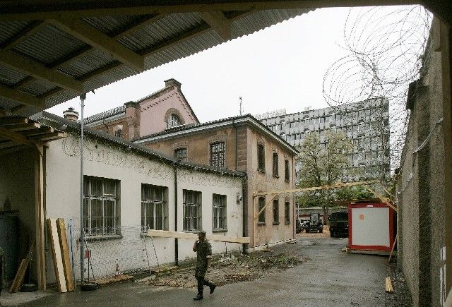 Stará budova věznice Schällenmätteli v Basileji během Eura znovu ožije. "Přivítá" fotbalové výtržníky. | Foto: Reuters