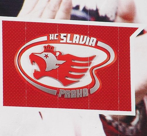 Nové logo hokejové Slavie se už objevilo na billboardech. | Foto: Michael Mareš