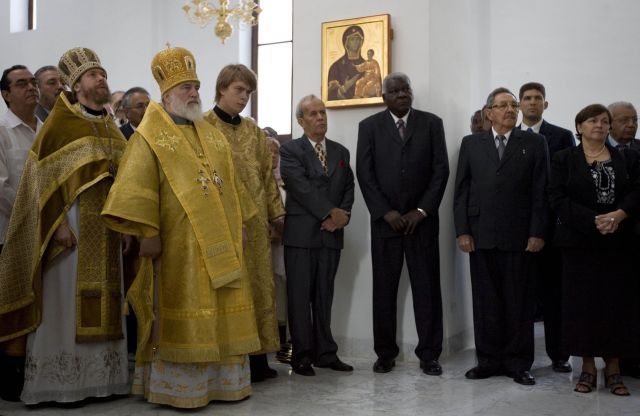 Snímek ze slavnostního otevření kostela v Havaně. | Foto: Martin Novák, Reuters