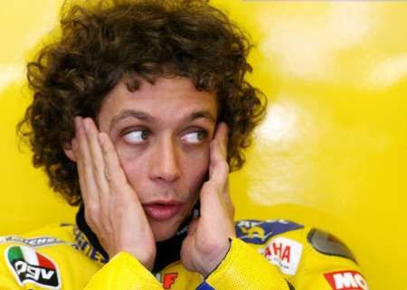 Jezdec MotoGP Valentino Rossi před tréninkem Jerezu. | Foto: Reuters