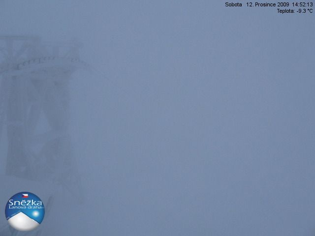 Na Sněžce je téměř -10°C a hustá mlha | Foto: Humlnet