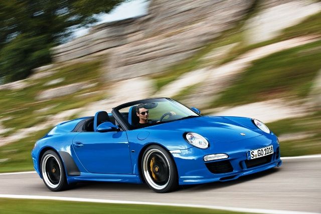 Speciální modrá barva byla vyvinuta jen pro tento model | Foto: Porsche