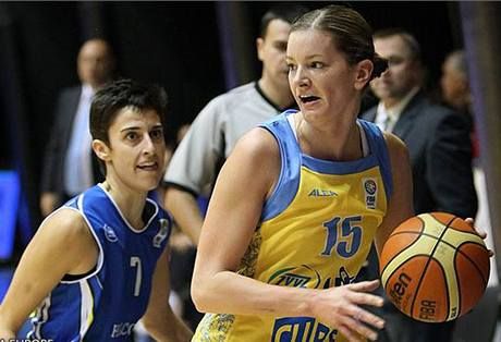 Eva Vítečková v dresu USK Praha | Foto: fiba.com