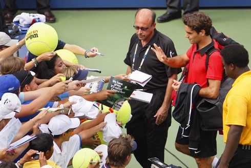 Roger Federer byl středem pozornosti | Foto: Sport