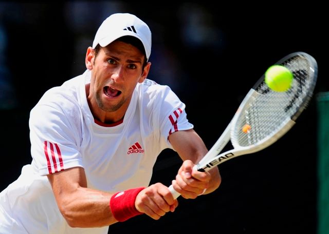 Novak Djokovič proti Haasovi dokázal ve čtvrtfinále Wimbledonu uhrát pouze jednu sadu. | Foto: Reuters