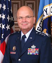 Generál letectva Michael Hayden se patrně stane novým šéfem CIA. | Foto: wikimedia.org