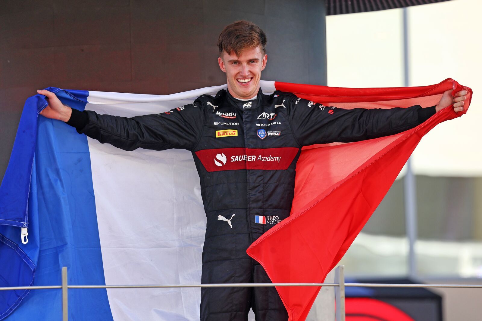 Le pilote français Pourchaire est devenu le champion « passerelle vers la Formule 1 », Staněk a terminé dix-huitième