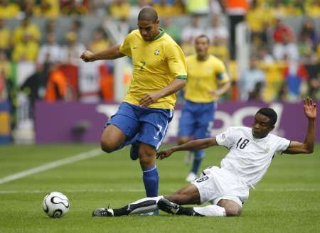 Brazilec Adriano (vlevo). | Foto: Reuters