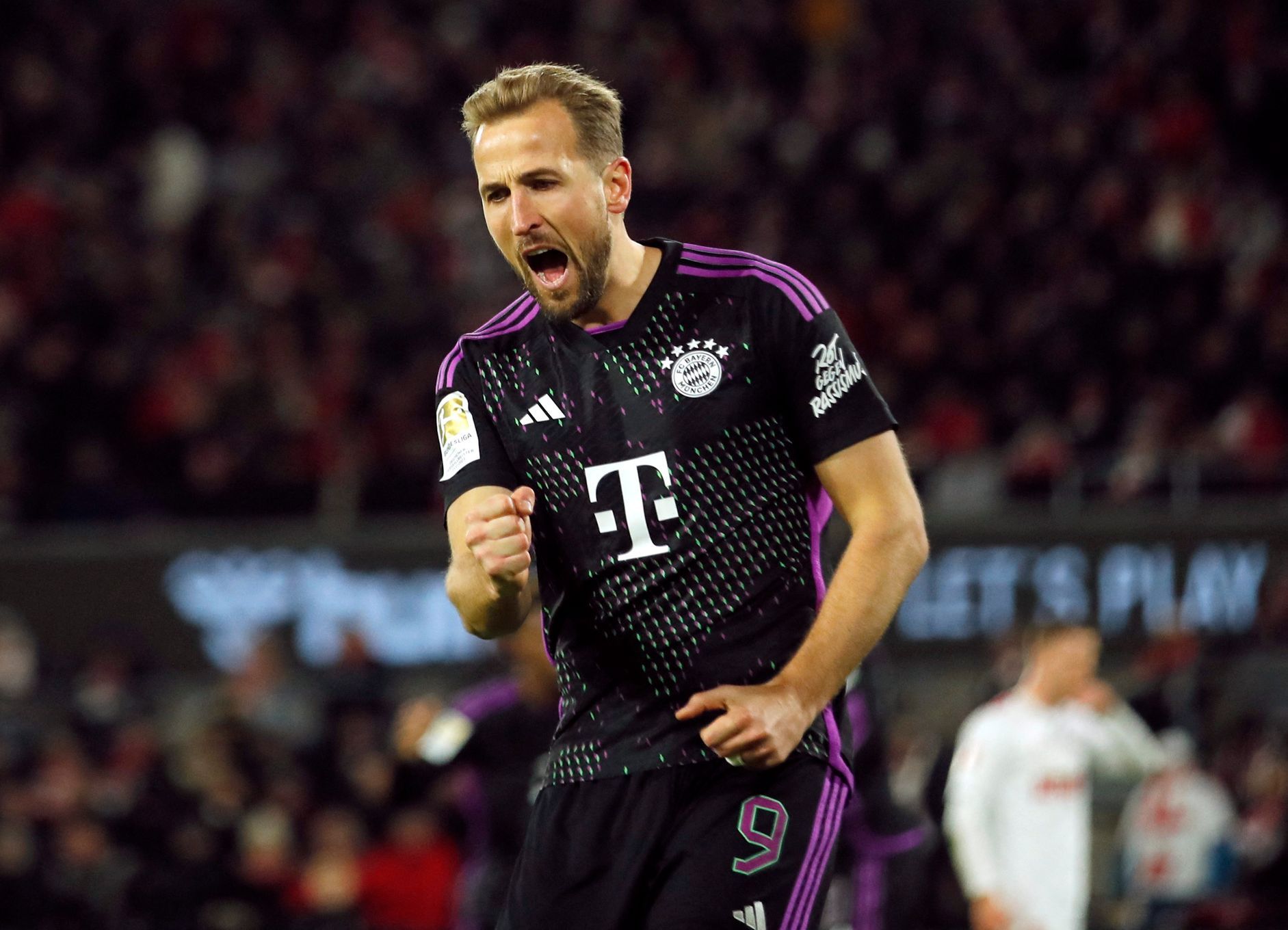 Mit seinem 18. Saisontor hat Kane die Bayern vor dem Wochenende an die Spitze der Bundesliga befördert