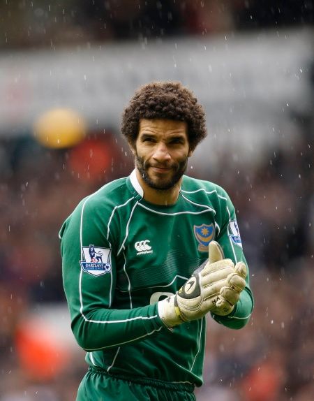 Veterán David James byl proti němu jen "zvláštní". | Foto: Reuters