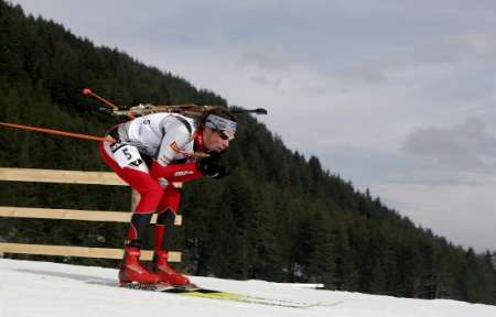 Český biatlonista Jaroslav Soukup si jede pro stříbro na ME v bulharském Bansku. | Foto: Reuters