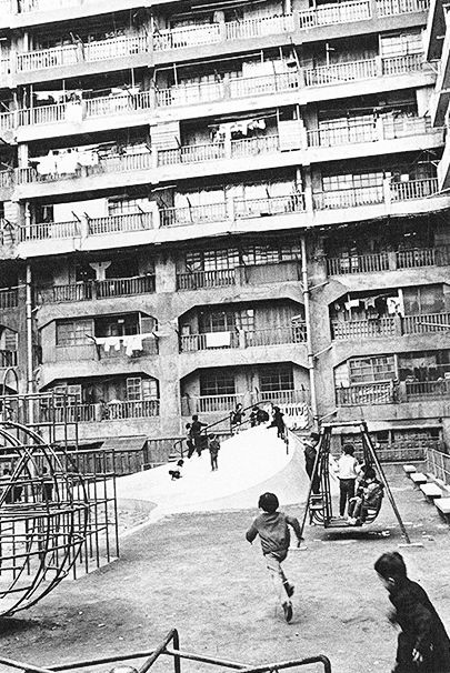 První z nich vznikly v roce 1916 a měly devět pater. | Foto: Gunkanjima-museum.jp