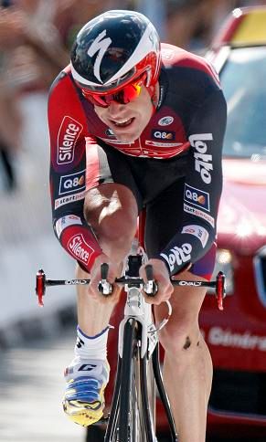 Cadel Evans se posunul po časovce na druhé místo | Foto: Reuters