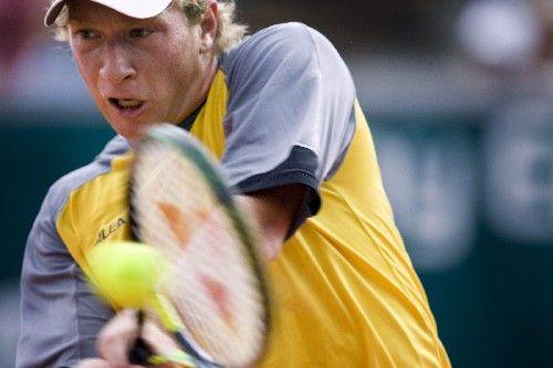 Český tenista Lukáš Dlouhý v zápase druhého kola turnaje v Bastadu nestačil na Belgičana Olivera Rochuse. | Foto: Reuters