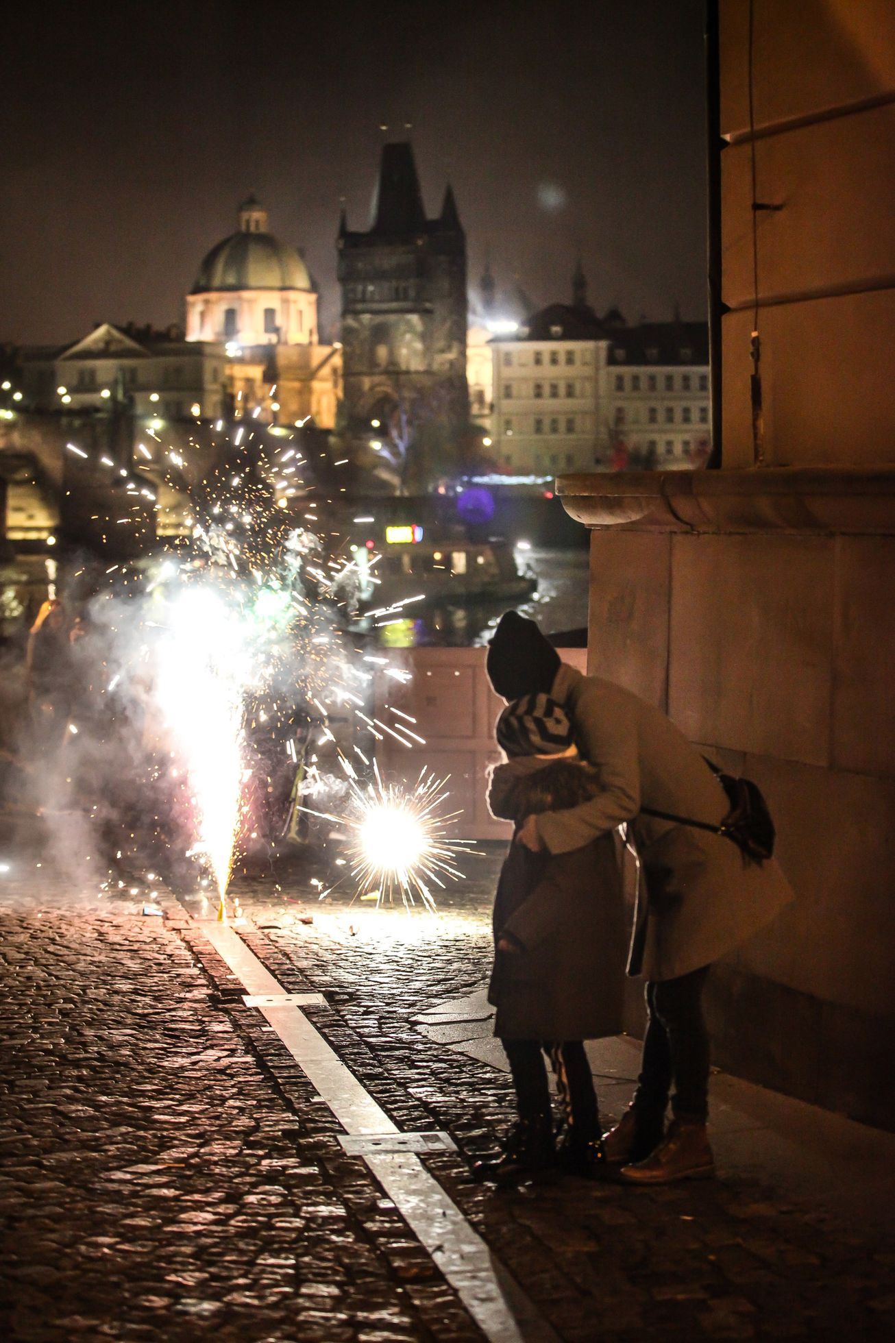 Foto Tak Vypadala Silvestrovská Praha Podívejte Se Na Oslavy V české Metropoli Aktuálněcz 5983