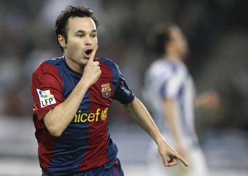 Také Andres Iniesta slaví gól Barcelony. | Foto: Reuters