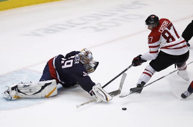 Crosby neproměnil v 57. minutě velkou šanci. | Foto: Reuters