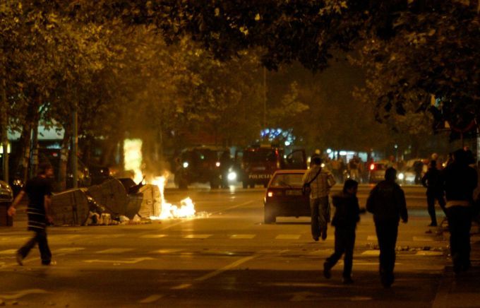 Demonstrace v hlavním městě Černé hory Podgorica proti uznání Kosova | Foto: Reuters