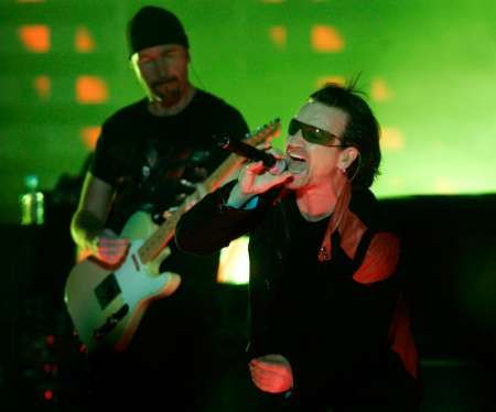 Bono s Edgem v Buenos Aires | Foto: Reuters