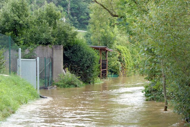 Rozvodněná Úslava v Plzni-Koterově. | Foto: Magistrát města Plzně