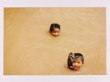 PETR JEŘÁBEK, volný fotograf Tři bratři, Laos, říjen 2004 | Foto: Czech Press Photo