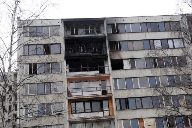 Janov, Litvínov. V řadě bytů, odkud nájemníci odešli, zůstal nepořádek. Některé jsou částečně vypálené (na snímku). | Foto: ČTK