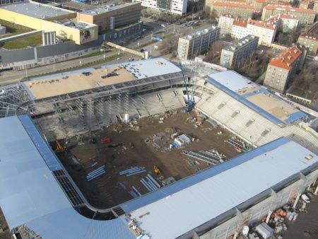 Slávistický stadion Eden je před dokončením, finišují poslední výstavby (leden 2008). | Foto: www.slavia.cz Jiří Pištěk