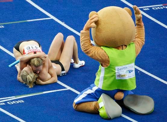 Němky slaví bronz ve sprintu | Foto: Reuters