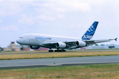 Nový letoun A380 od Airbusu je schopen uvézt až 853 lidí. Zatím existují čtyři testovací modely | Foto: Airbus