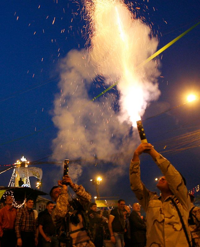 Iráčané oslavují narozeniny proroka Mohameda. | Foto: Reuters