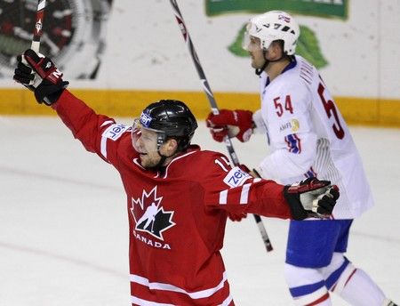 Dany Heatley otevřel skóre už v první minutě. | Foto: Reuters