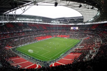 První zápas na novém stadionu ve Wembley, rozdali si to jednadvacítky Anglie a Itálie. | Foto: Reuters