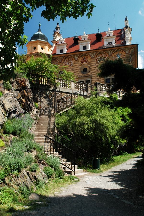 Ročně ho podle starostky navštíví kolem 200 tisíc návštěvníků. | Foto: Správa Průhonického parku