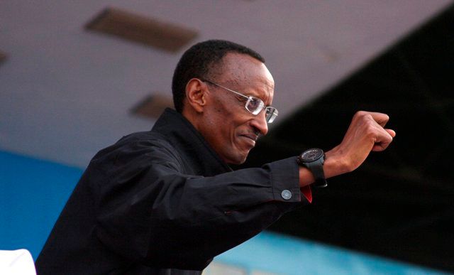 Prezident Paul Kagame zastupuje vládnoucí Rwandskou vlasteneckou frontu. Její vítězství ukončilo v roce 1994 jednu z nejhorších genocid v dějinách. Vyžádala si životy 800 000 osob. | Foto: Reuters