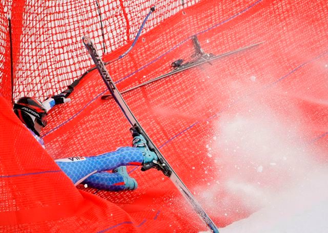 Nadia Franchiniová takhle skončila při tréninku na závod ve sjezdu na MS ve Val d´Isere. | Foto: Reuters