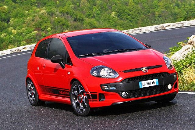 Fiat Punto Evo Abarth je také hodně rychlé náčiní | Foto: Abarth