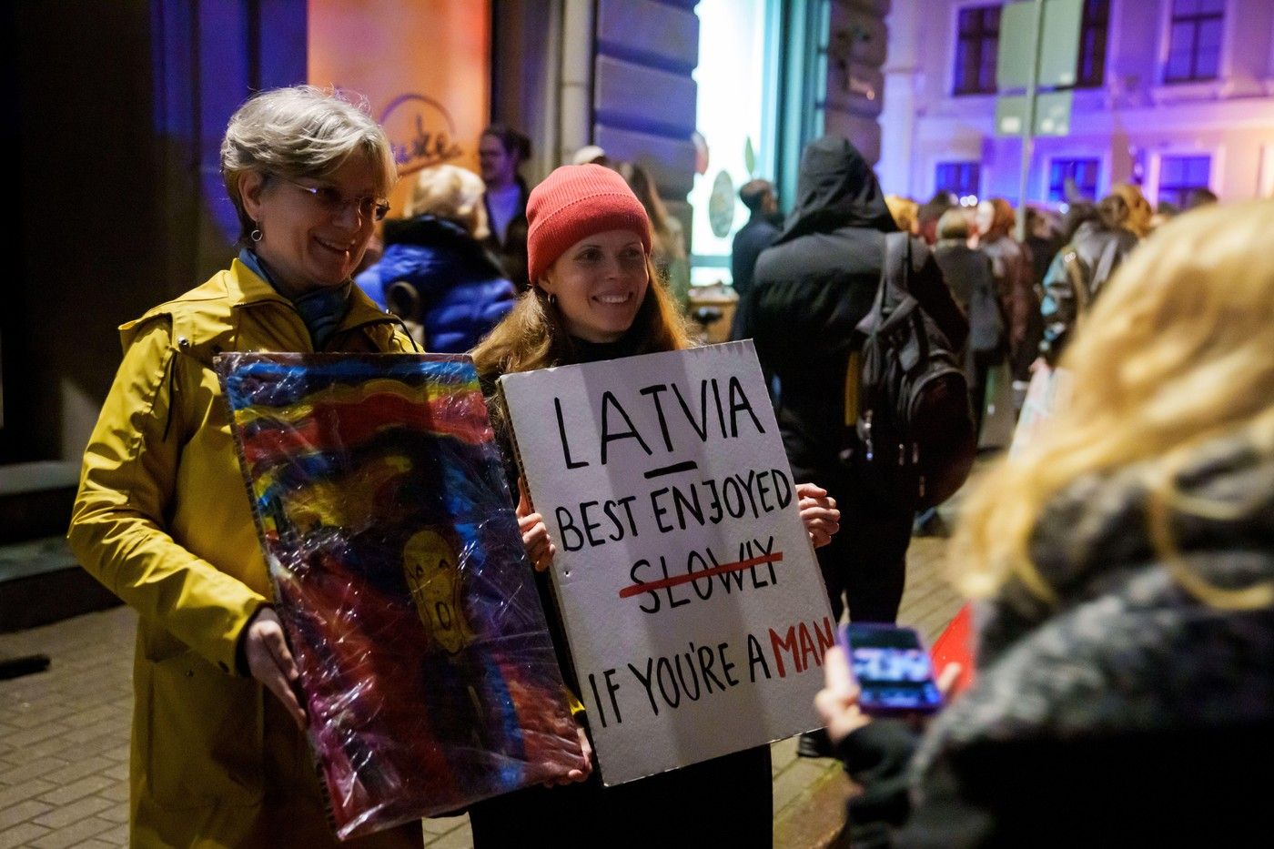 Tisíce lidí v Rize protestovaly proti odstoupení od Istanbulské úmluvy