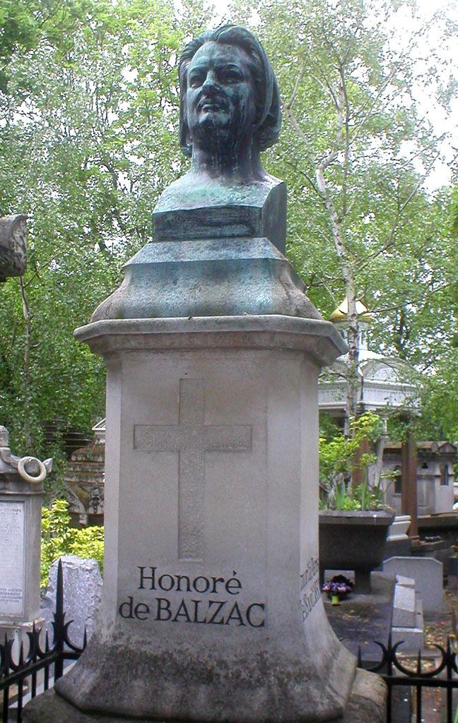 Pére Lachaise je místem odpočinku stovek slavných a známých. Díváte se na bustu nad hrobem francouzského spisovatele Honoré de Balzaca. | Foto: Zdroj: Siren-Com, Wikipedia