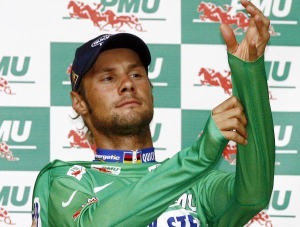 Před rokem a půl byl přední belgický cyklista Tom Boonen byl nucen doplatit dva miliony eur (přibližně 52 milionů korun), které podle vyšetřování daňových úniků dlužil ve své zemi tím, že již překročil únosnou mez optimalizace daní. | Foto: Reuters