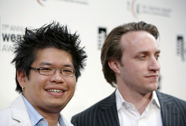 Webby awards 2007, zakladatelé YouTube Steve Chen (vlevo) a Chad Hurley. | Foto: Reuters