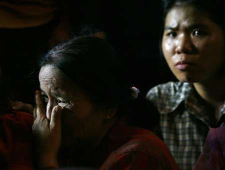 Příznivci strany Thai Rak Thai se pohroužili do hlubokého smutku | Foto: Reuters