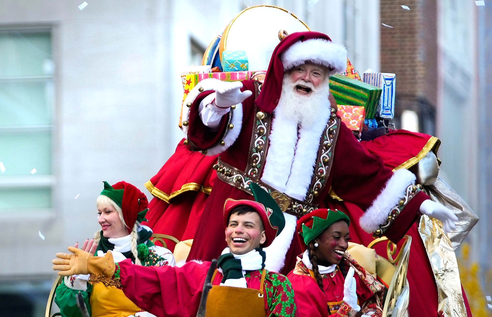 Když dorazí Santa, začnou svátky: New York slavil Den díkůvzdání