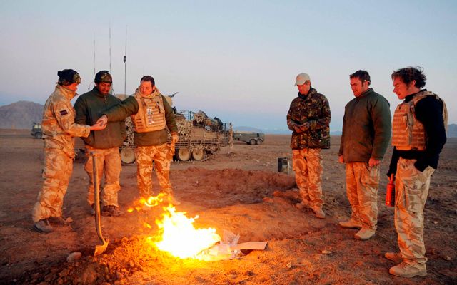 V Afghánistánu se čtyři dny nesprchoval... | Foto: Reuters