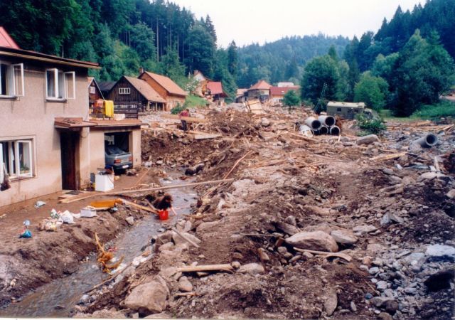 Povodně na Rychnovsku 1998. | Foto: Hasiči Královéhradecký kraj