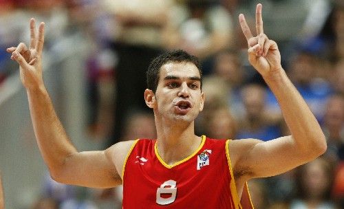 Španělský basketbalista Jose Manuel Calderon ve finále ME proti Rusku. | Foto: Reuters