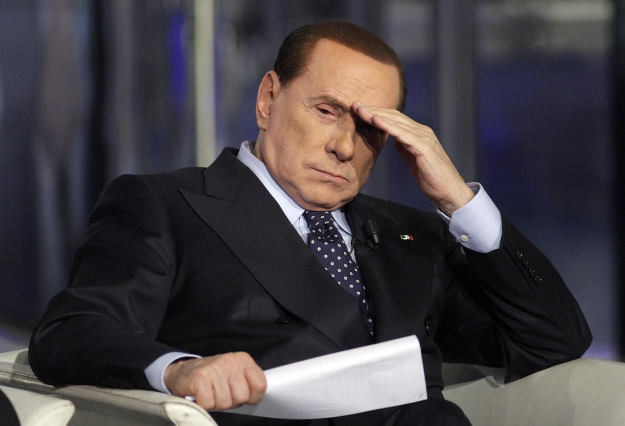 L’ex presidente del Consiglio italiano Berlusconi è morto.  Ha 86 anni
