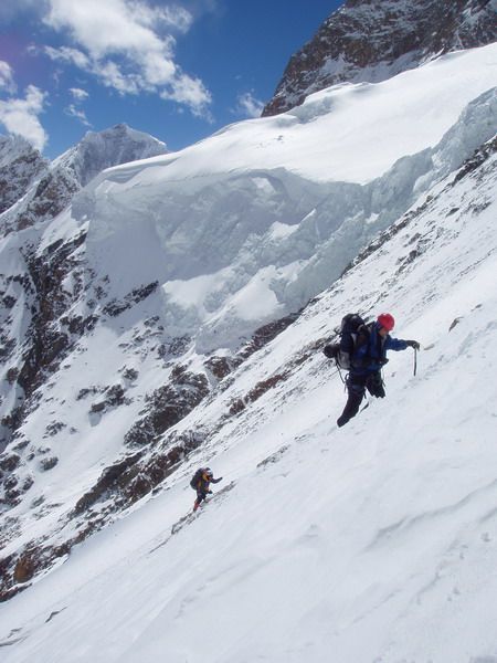 Česká expedice spěchá nahoru, dokud jí přeje počasí. | Foto: Expedice Leopolda Sulovského