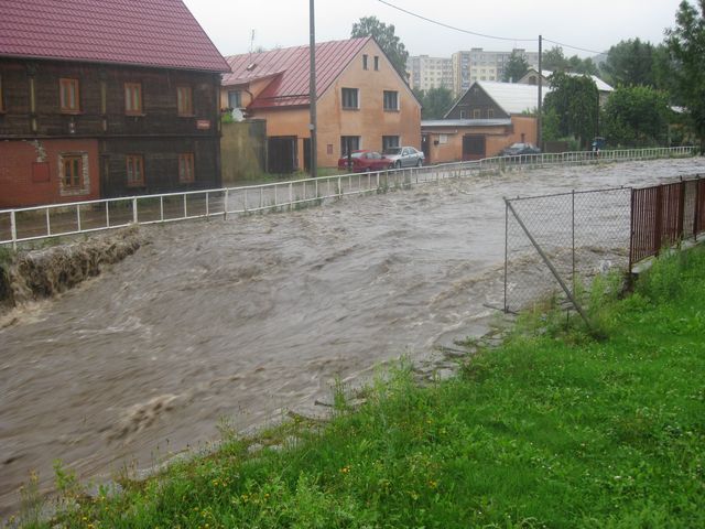 Česká Kamenice na Děčínsku po 14:00. | Foto: becickaja